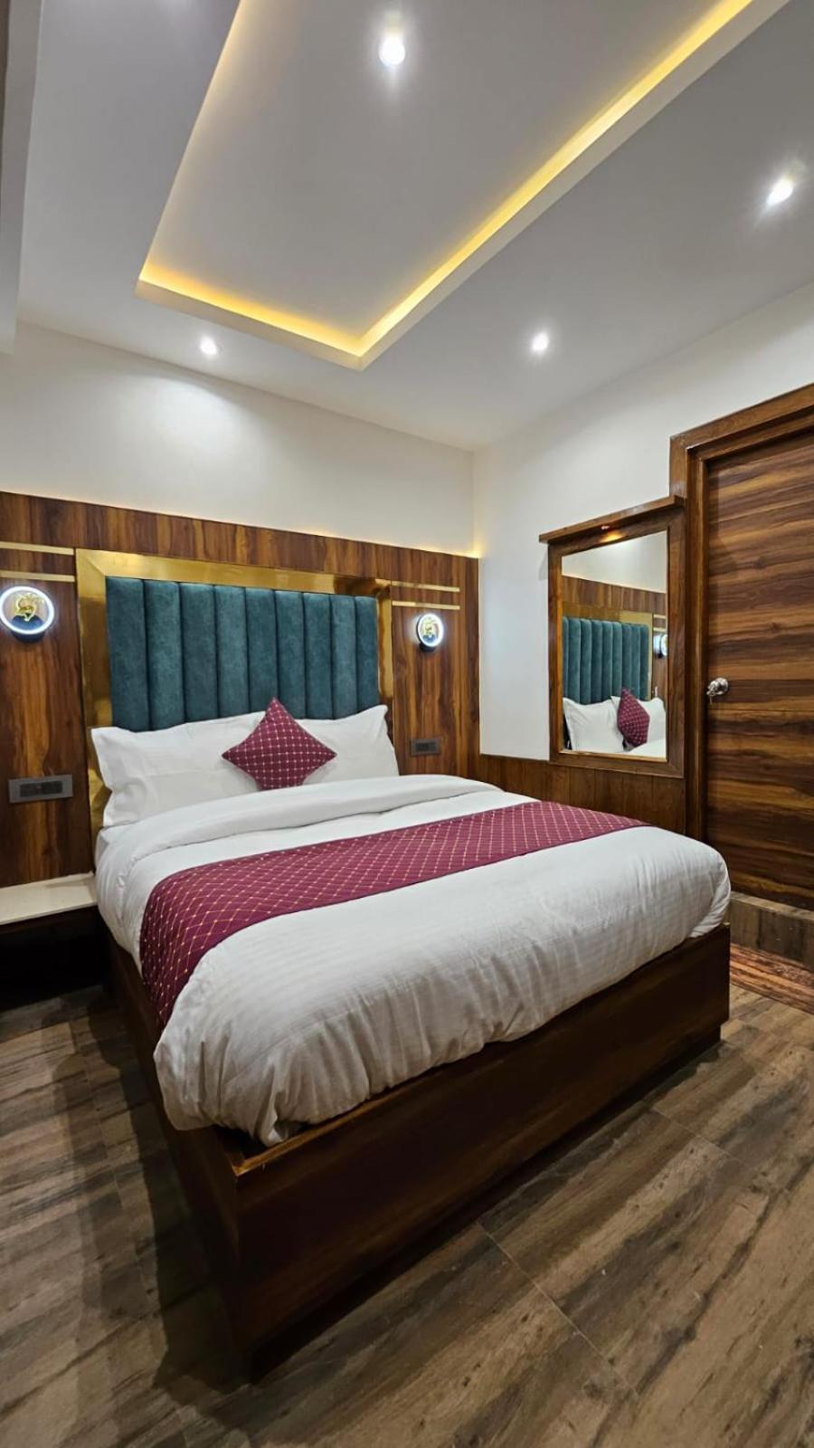 Mountain Zest- Simla Royale Near Mall Road Free Pickup From Railway Station Simla 外观 照片