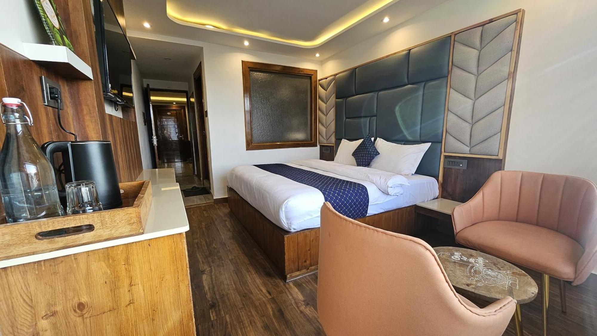 Mountain Zest- Simla Royale Near Mall Road Free Pickup From Railway Station Simla 外观 照片