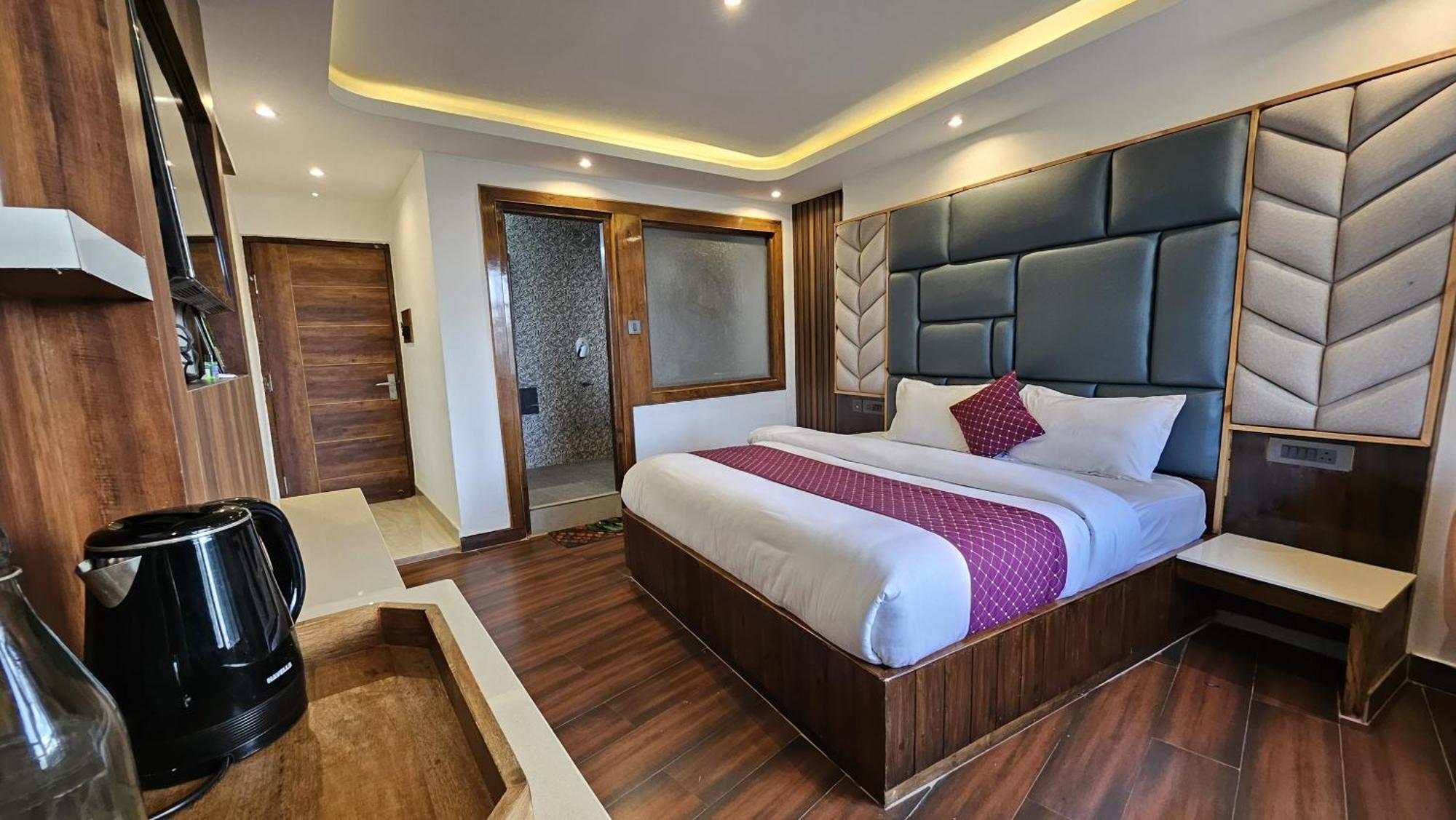Mountain Zest- Simla Royale Near Mall Road Free Pickup From Railway Station Simla 外观 照片